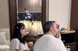 Detención de la empresaria Dalia López (i) este jueves, en Asunción (Paraguay)