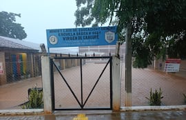 La sede de la escuela Virgen de Caacupé necesita de una importante inversión para solucionar el problema, según los padres de familia