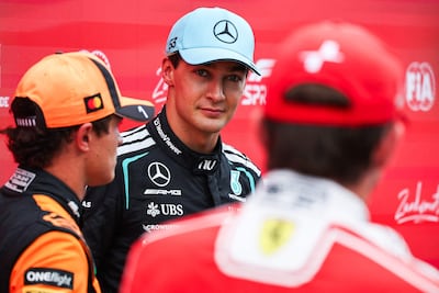 El británico George Russell, piloto de la escudería Mercedes, festeja la victoria en la carrera sprint del Gran Premio de Países Bajos en el circuito de Zandvoort, en Zandvoort, Países Bajos.