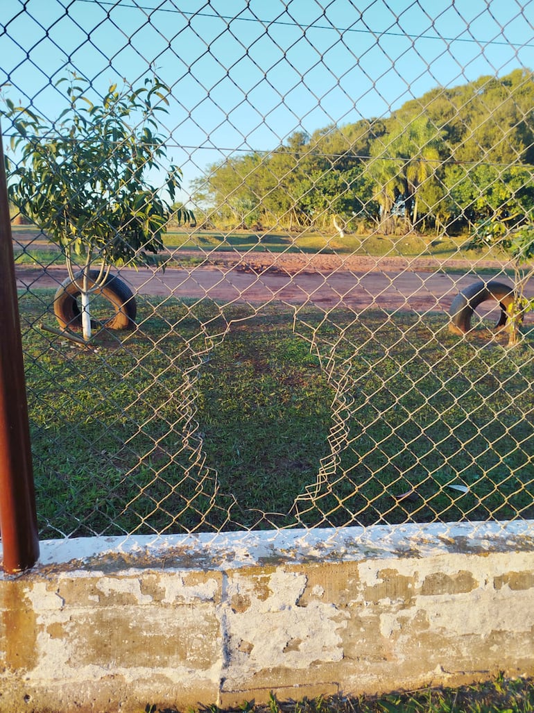 Los condenados cortaron al menos tres tejidos hasta que salieron de la penitenciaría.