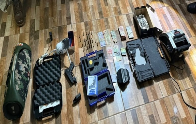 Durante los allanamientos fueron incautadas varias evidencias que serán analizadas.