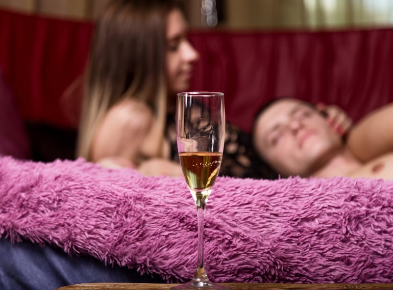 Concepto de alcohol y relaciones.