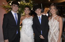 Juan José Benítez, María Paz Escobar, Ramiro Delgado y María Paz Gómez.