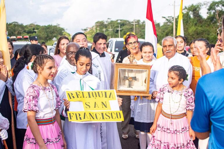 Llegada de la Reliquia de San Francisco a Itapúa.