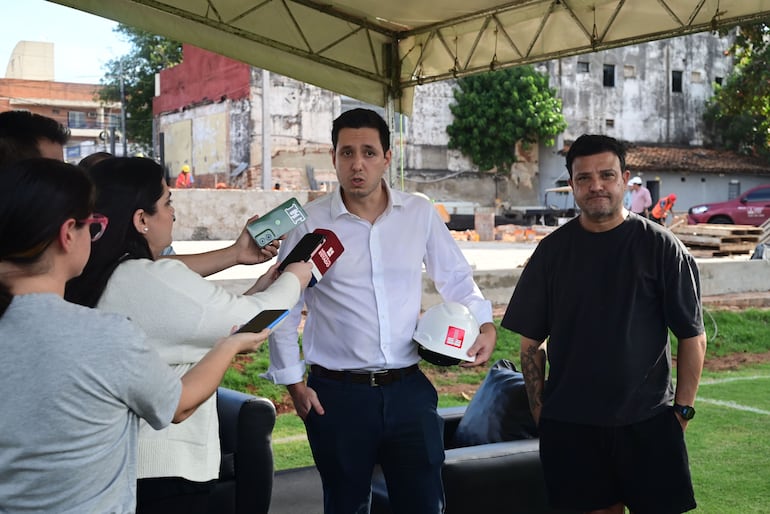 El ingeniero Enrique Díaz Barriocanal y el productor Nicolás Garzia brindaron detalles sobre las obras y el proyecto.