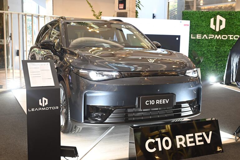 El C10 también está disponible en nuestro país, con representación de Santa Rosa.