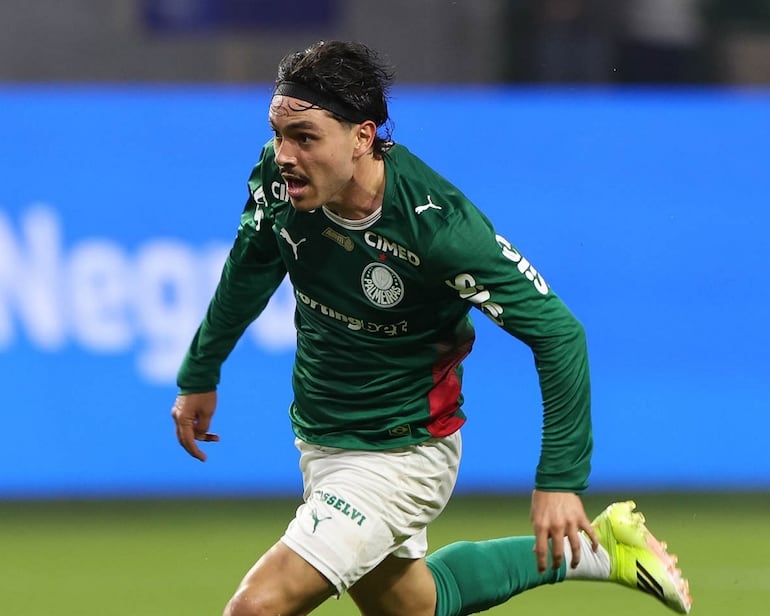 Mauricio es una de las nuevas piezas en el elenco albirrojo.