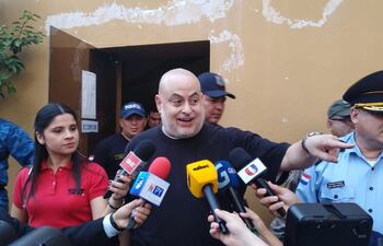 El excandidato presidencial Paraguayo Cubas anunció este martes que competirá por una concejalía en los comicios municipales de 2026 y dos años después buscará nuevamente la Presidencia de Paraguay.