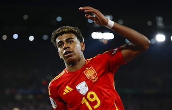 El delantero de la selección española de fútbol Lamine Yamal, durante el partido de octavos de final de la Eurocopa que las selecciones de España y Georgia disputan este domingo en Colonia.