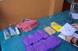 Los panes de cocaína, marihuana y crack, así como las pastillas de Disomnilan que se escondían en la Agrupación Especializada.