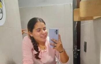 Larisa Raquel Reyes Martínez, se encuentra desaparecida, la misma es una estudiante del primer año de Ingeniería Agropecuaria de la Universidad Nacional de Pilar (UNP).