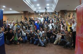 Después de lo que fue la cena de confraternidad, los mejores recibieron sus respectivos trofeos.