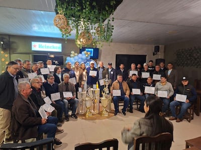La directiva del 8 de Diciembre de Caacupé brindó un reconocimiento a quienes lograron ocho títulos locales, consecutivos a partir de 1980.