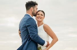 Renato Prono y Alba Riquelme ya son marido y mujer.