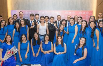 Miembros del coro Ars Canendi Paraguay que representará al país en el festival internacional.