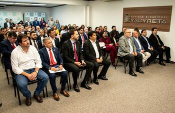 El informe de gestión de la Asesoría Jurídica de Yacyretá fue celebrado por autoridades en la entidad.