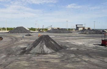 La INC utiliza pet coke en su horno de Vallemí para la producción de clínker.