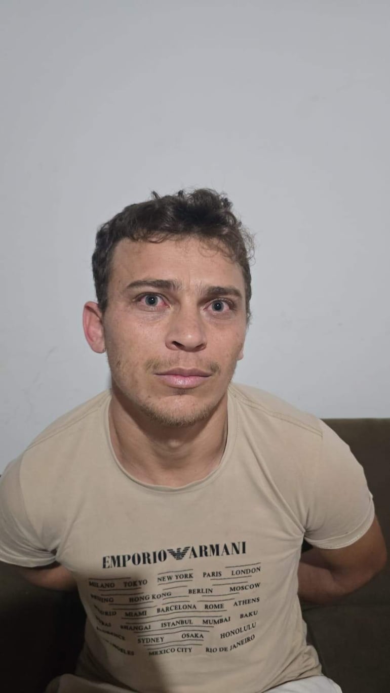 Alex Melo De Abreu, brasileño de 30 años, detenido en Pedro Juan Caballero, por un caso de secuestro en Brasil.