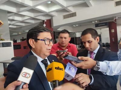 Néstor Coronel, fiscal que investiga a sus colegas Aldo Cantero y Giovanni Grisetti.