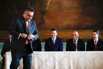 El embajador de Paraguay ante Estados Unidos, Gustavo Leite (i), en el acto de toma de juramento para su posesión.