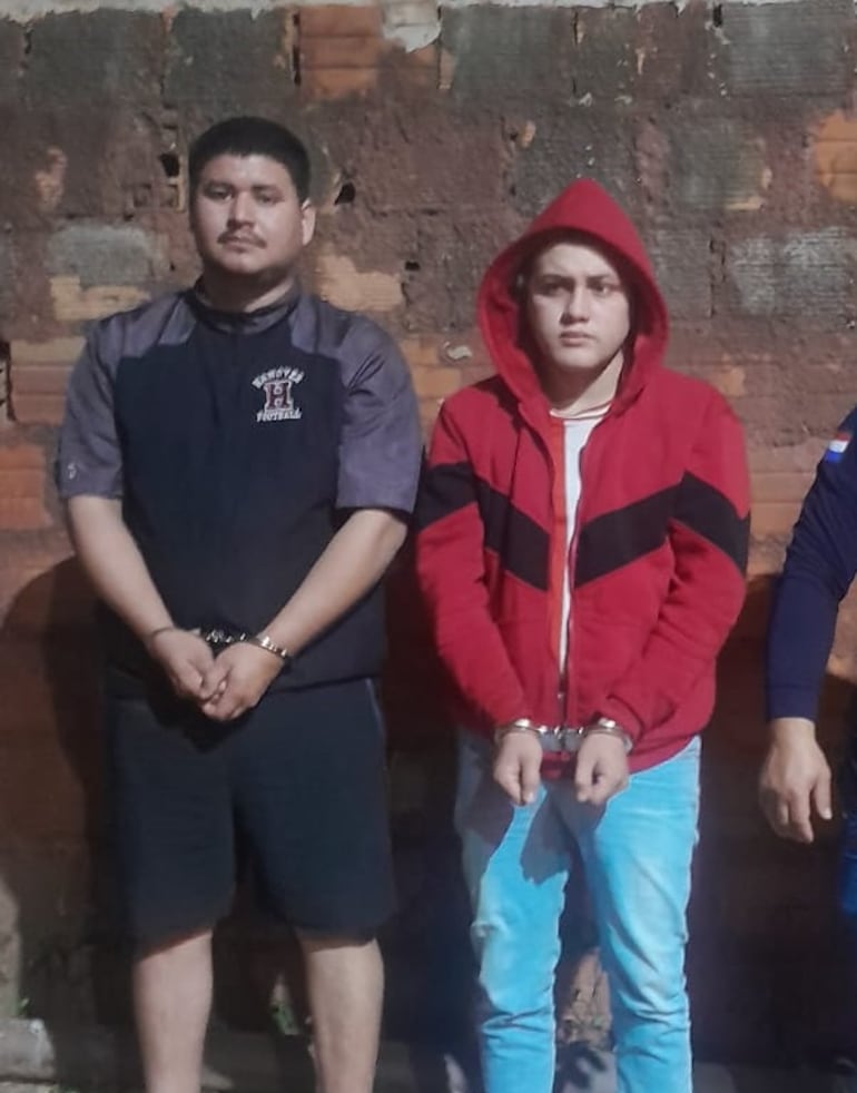 Antonio Adolfo Gutiérrez y José Daniel González, dos sospechosos detenidos esta madrugada en J.A. Saldívar.