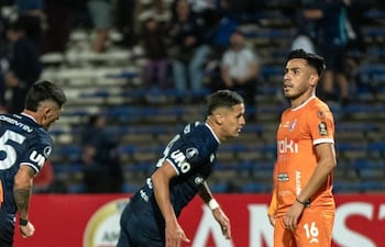 El delantero paraguayo Alex Arce celebra una de las tres anotaciones que marcó en el encuentro ante Deportivo La Guaira de Venezuela, válido por la tercera fecha del Grupo C de la Copa Libertadores 2026.