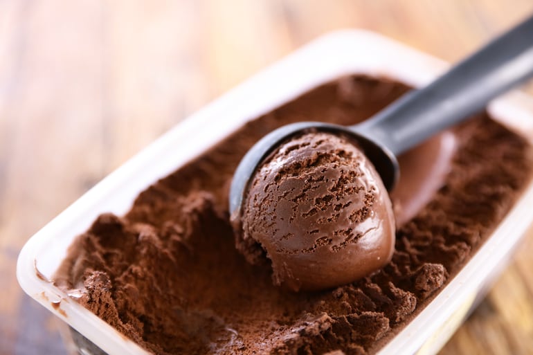 Helado de chocolate.
