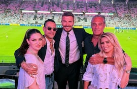 Nadia Ferreira y Marc Anthony junto a David Beckham, Carlos Slim Domit y María ElenanTorruco en la inauguración del NU Stadium.