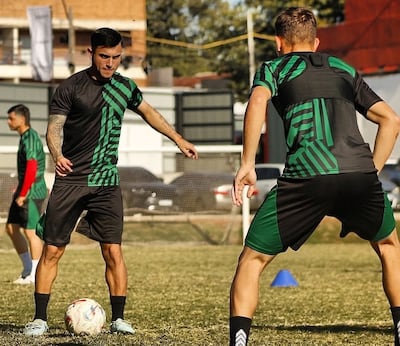 Mariano Ramos (izquierda) regresó a Rubio Ñu tras su paso por Guaraní.