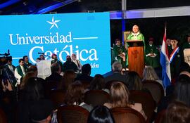 Monseñor Adalberto Martínez ofició la celebración eucarística en el Campus Santa Librada de la Universidad Católica Nuestra Señora de la Asunción.