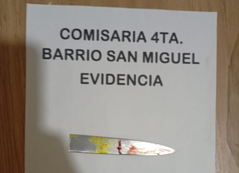 Apuñalan por la espalda a una mujer en Villarrica y el presunto autor fue detenido
