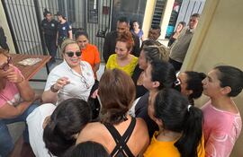 Jueza de Ejecución Sandra Silveira en el Comple.