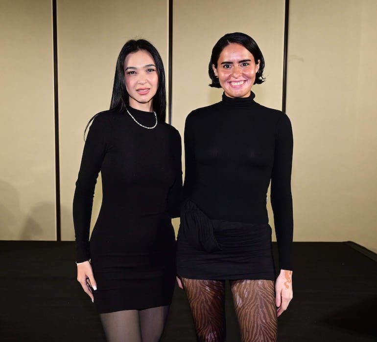 María De Rebollo y Cayetana Ayala.