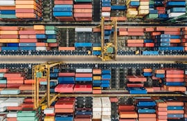 Al evaluar los efectos del actual conflicto es conveniente desagregar el análisis en dos planos: el impacto directo sobre la relación comercial bilateral con cada uno de los actores, y los efectos de corte estructural y global sobre la economía paraguaya.