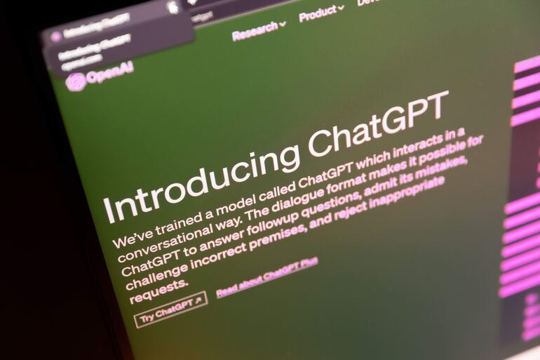 Sitio web del ChatGPT de OpenAI, en Caracas (Venezuela). Microsoft le sigue sacando jugo a ChatGPT y ahora lo va a integrar a su buscador Bing. La novedad la verán primero aquellos que han pagado la versión ChatGPT Plus y "pronto" se habilitará para todos los usuarios del chatbot.  