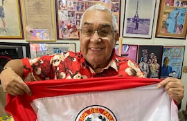 El cantante de boleros Alci Acosta expresó su deseo de visitar Paraguay antes de retirarse de los escenarios.