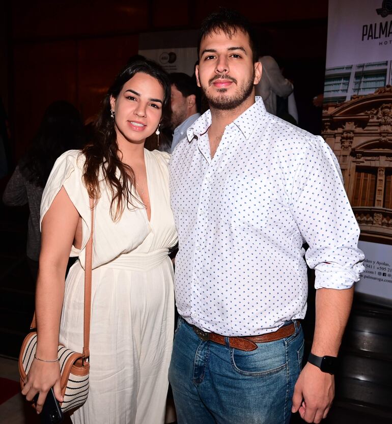 Amira y Amin Huespe.
