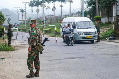 Un combatiente rebelde birmano en el norte del estadio de Shan, el pasado 10 de noviembre.