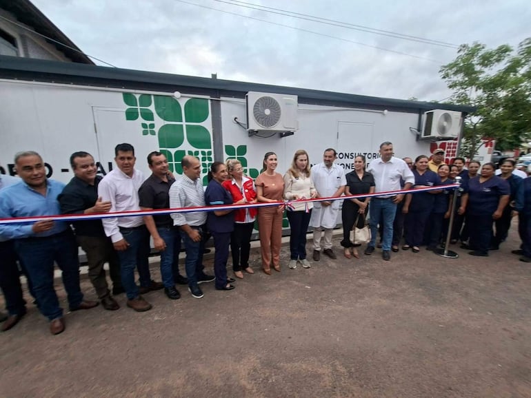 Habilitan consultorios en Paraguarí y anuncian inversión de US$ 10 millones en salud