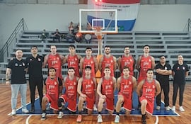 Plante de Félix Pérez Cardozo, en su visita a Pedro Juan, donde se impuso al Deportivo Amambay por la Liga Nacional de Básquetbol.