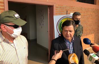 El ministro de Defensa, Bernardino Soto, el de Interior, Euclides Acevedo, y el comandante de la FTC, Oscar Chamorro.