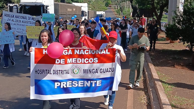 Plataforma muestra cuánto ganarán los médicos con el plan del Gobierno Plataforma muestra cuánto ganarán los médicos con el plan del Gobierno