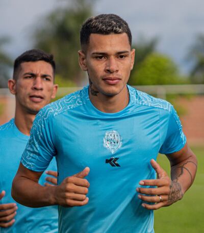 Derlys Damián Cabañas Ortiz (12/04/1995), extremo que deja Guaireña.