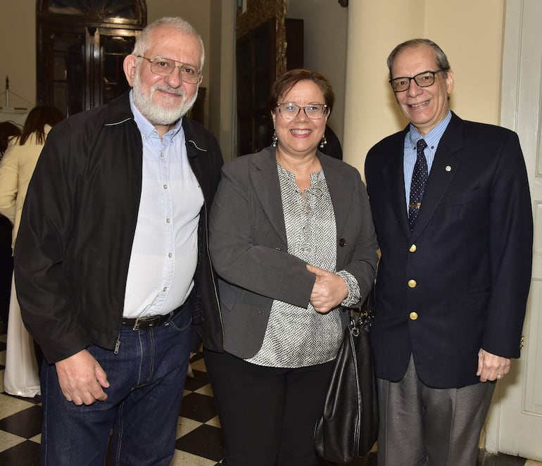 Cayetano Quattrocchi, Cecilia Rivarola y Antonio Sapienza.
