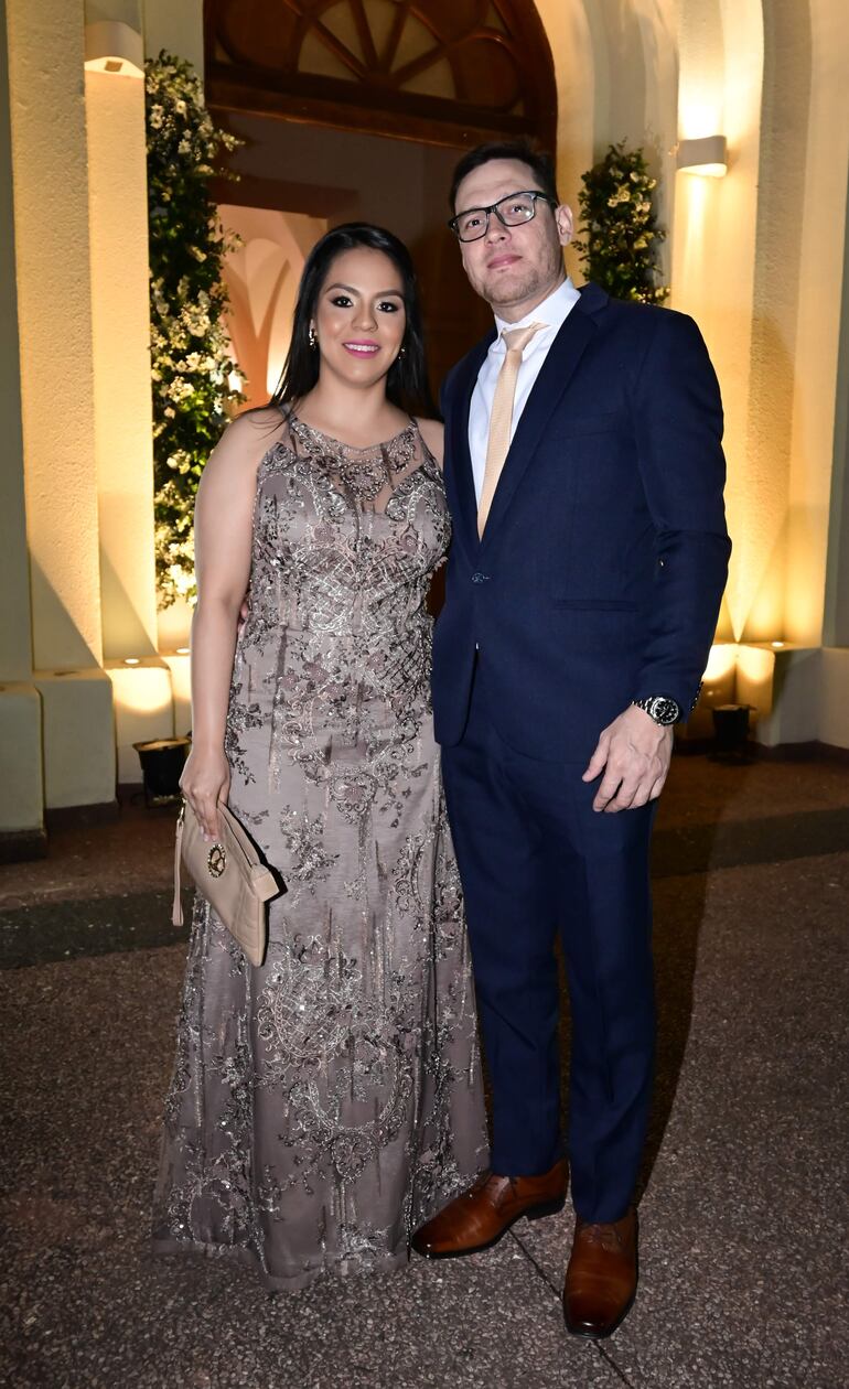 Andrea Zelaya y Miguel Centurión.