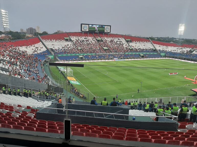 Unas diez mil personas ya se encuentran en el Defensores del Chaco