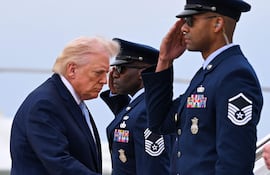 El presidente de Estados Unidos, Donald Trump, aborda el Air Force One en la Base Conjunta Andrews.