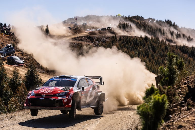 Sami Pajari y Marko Salminen (Toyota GR Yaris Rally1) sumaron puntos importantes en función del campeonato y siguen en la lucha por el título.