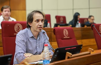 Santiago Ortiz, secretario gral del SPP. Foto gentileza del Senado.