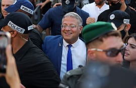 El ministro de Seguridad Nacional de Israel, Itamar Ben Gvir (C), en el desfile del Día de Jerusalén en la Puerta de Damasco, en la ciudad vieja de Jerusalén, en mayo de este año.
